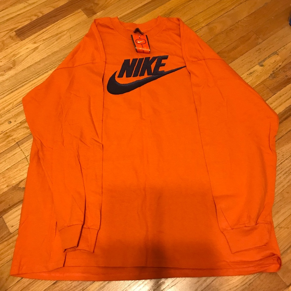 Nike Long Sleeve Tee Shirt